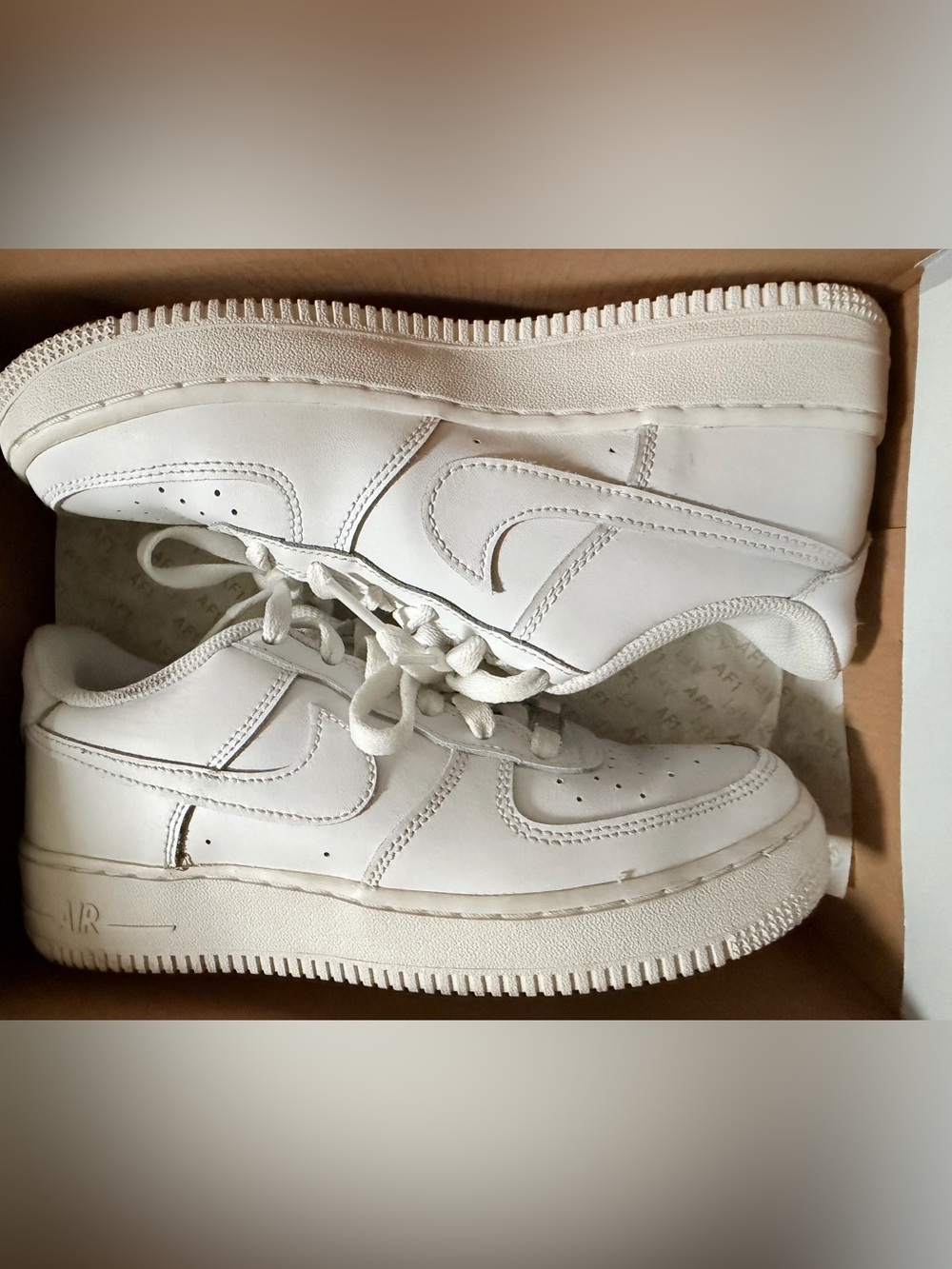Nike White/Grey Shoe Box with Size Label